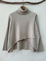 Load image in the gallery viewer,Camisola tipo envelope c/gola MELISSA
