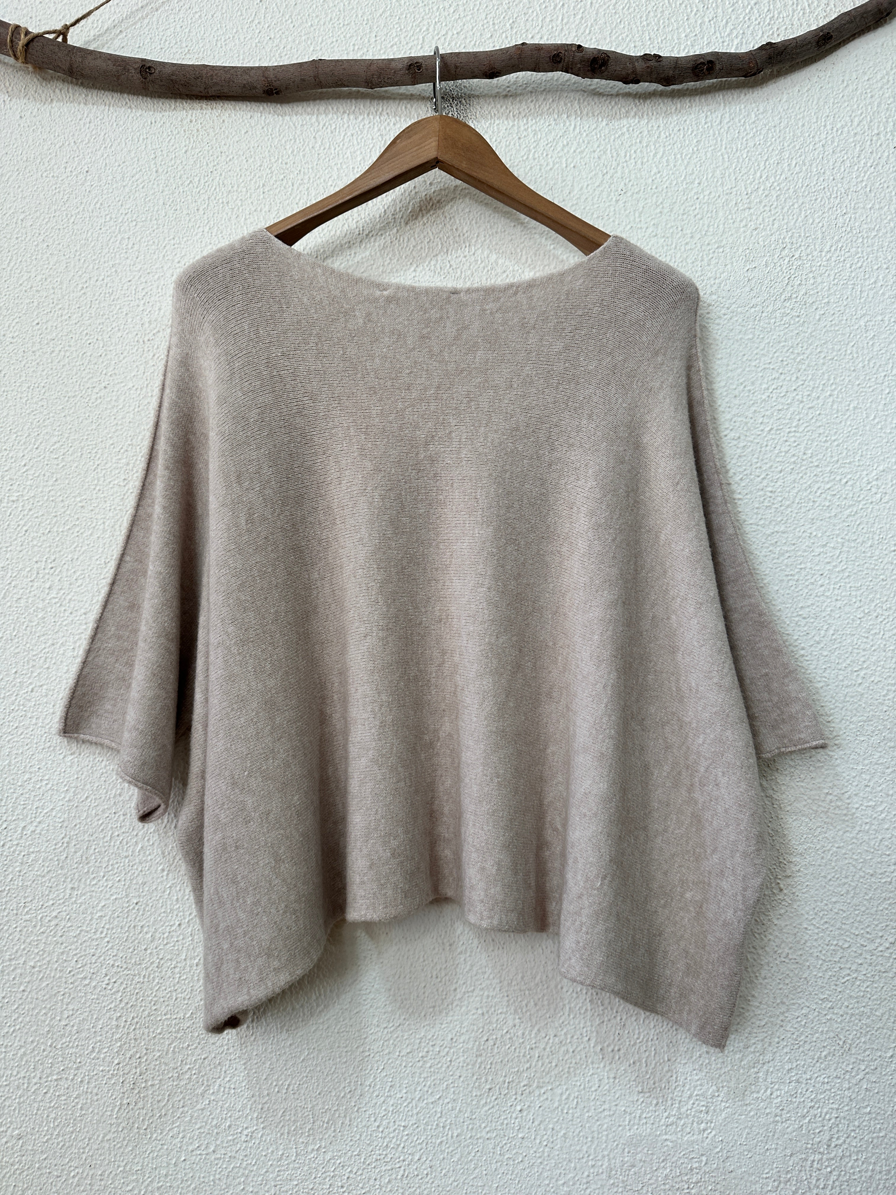 Camisola-poncho em malha LUCY