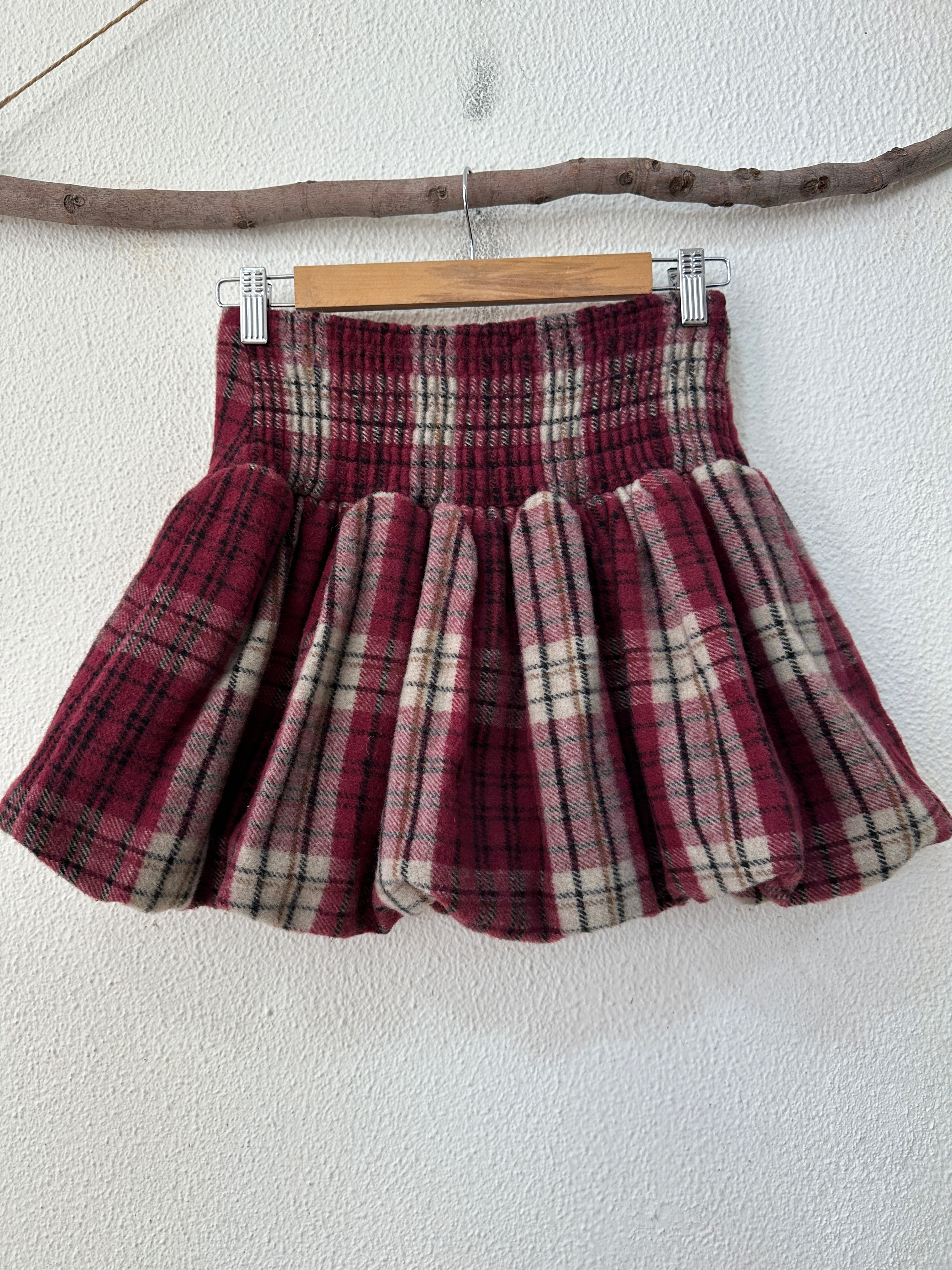 Saia abalonada em fazenda JINGLE