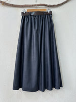 Load image in the gallery viewer,Saia em ecopele c/bolsos BRUNI
