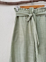 Load image in the gallery viewer,Conjunto de blusa e pantalonas PROVENCE
