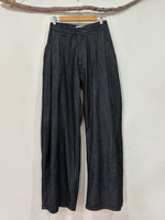 Load image in the gallery viewer,Calças denim estilo wide leg NATALIE
