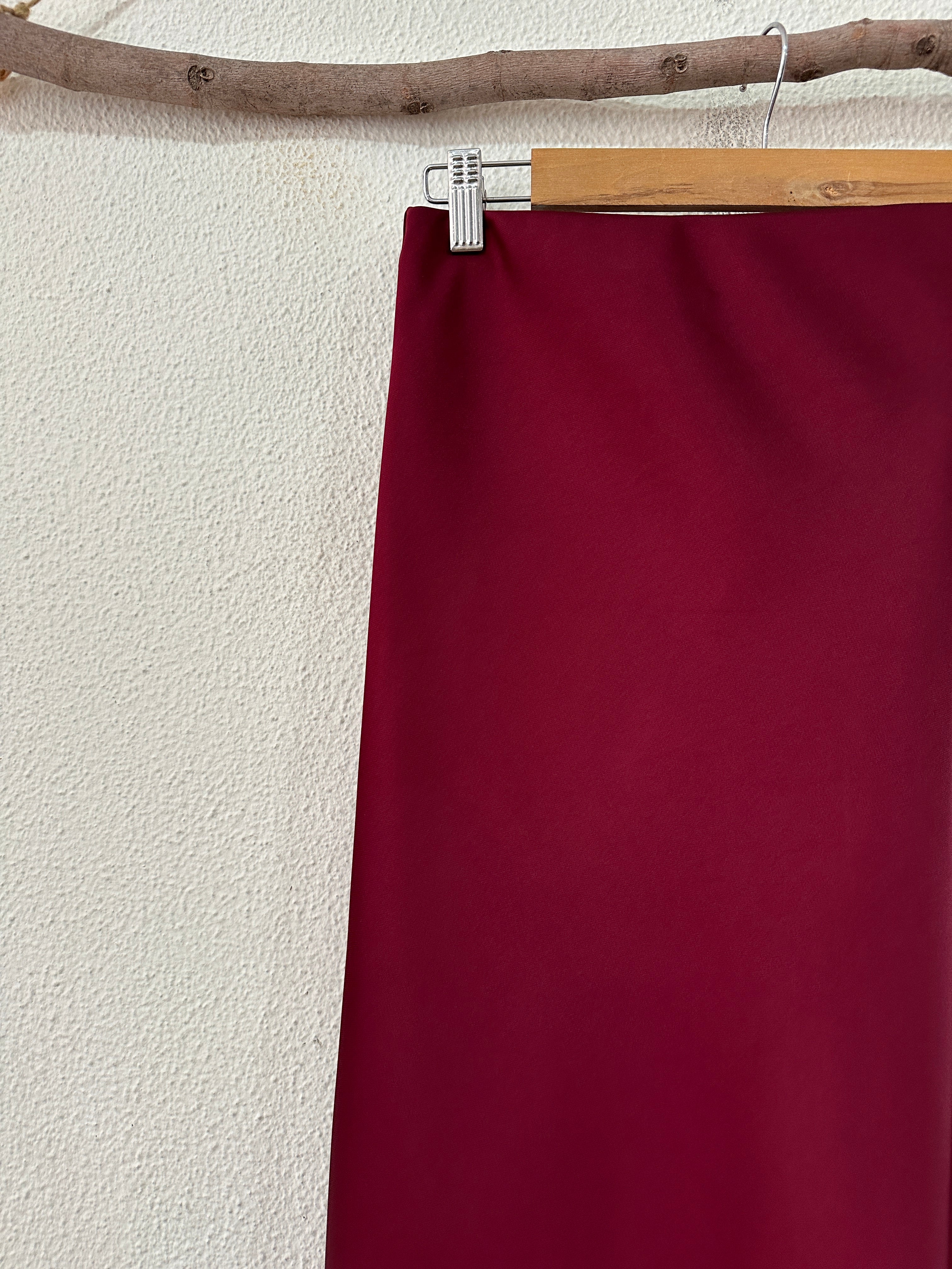 Saia comprida em cetim c/renda IMPRESSION