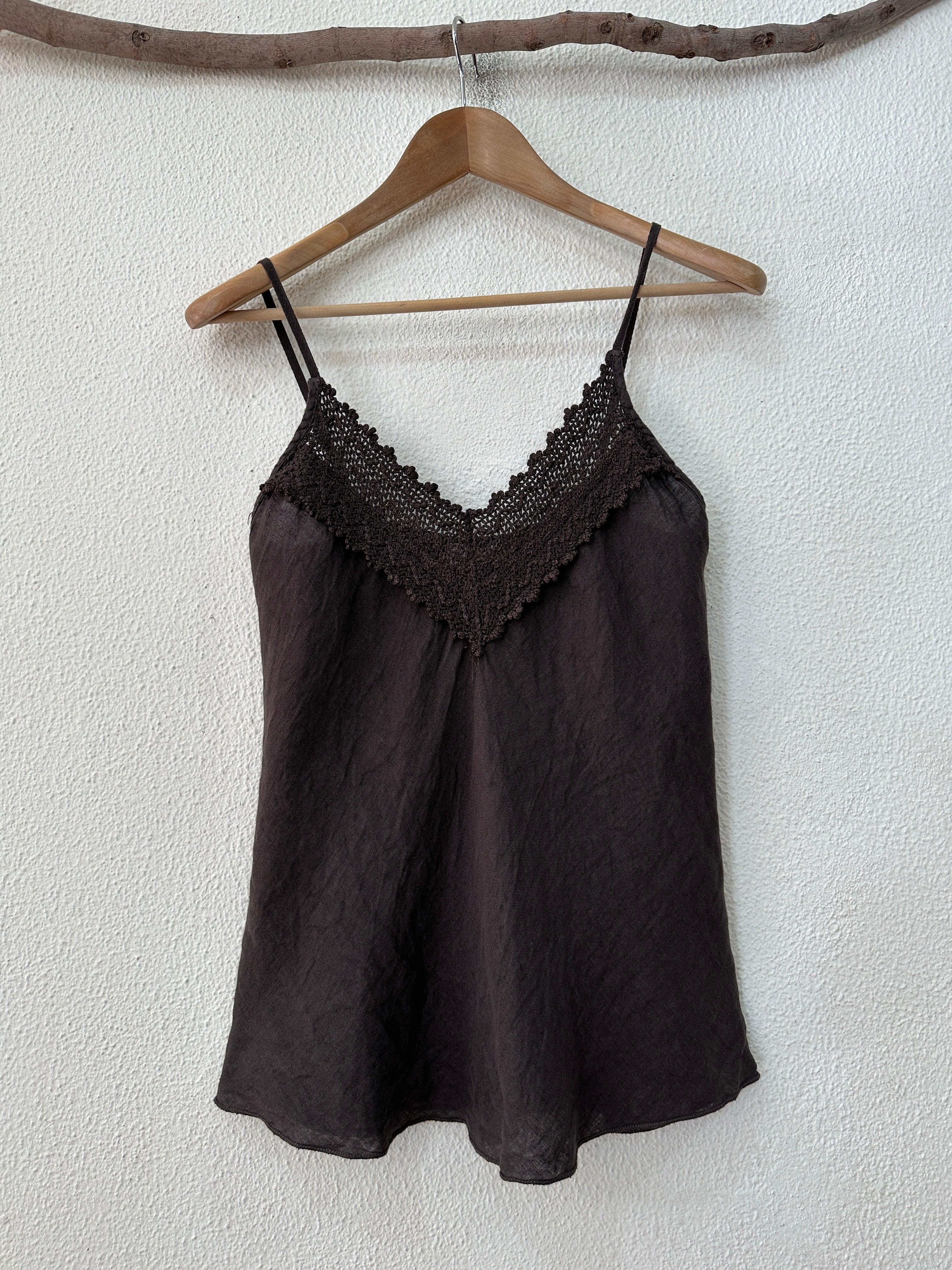 Top em linho c/renda e corte em viés RIVIERA