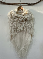 Load image in the gallery viewer,Xaile c/ franjas CARMINHO
