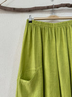 Cargue la imagen en el visor de la galería,Calças em linho estilo barrel TAVIRA
