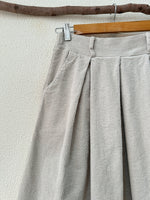 Load image in the gallery viewer,Saia em bombazina c/pregas SECRETS
