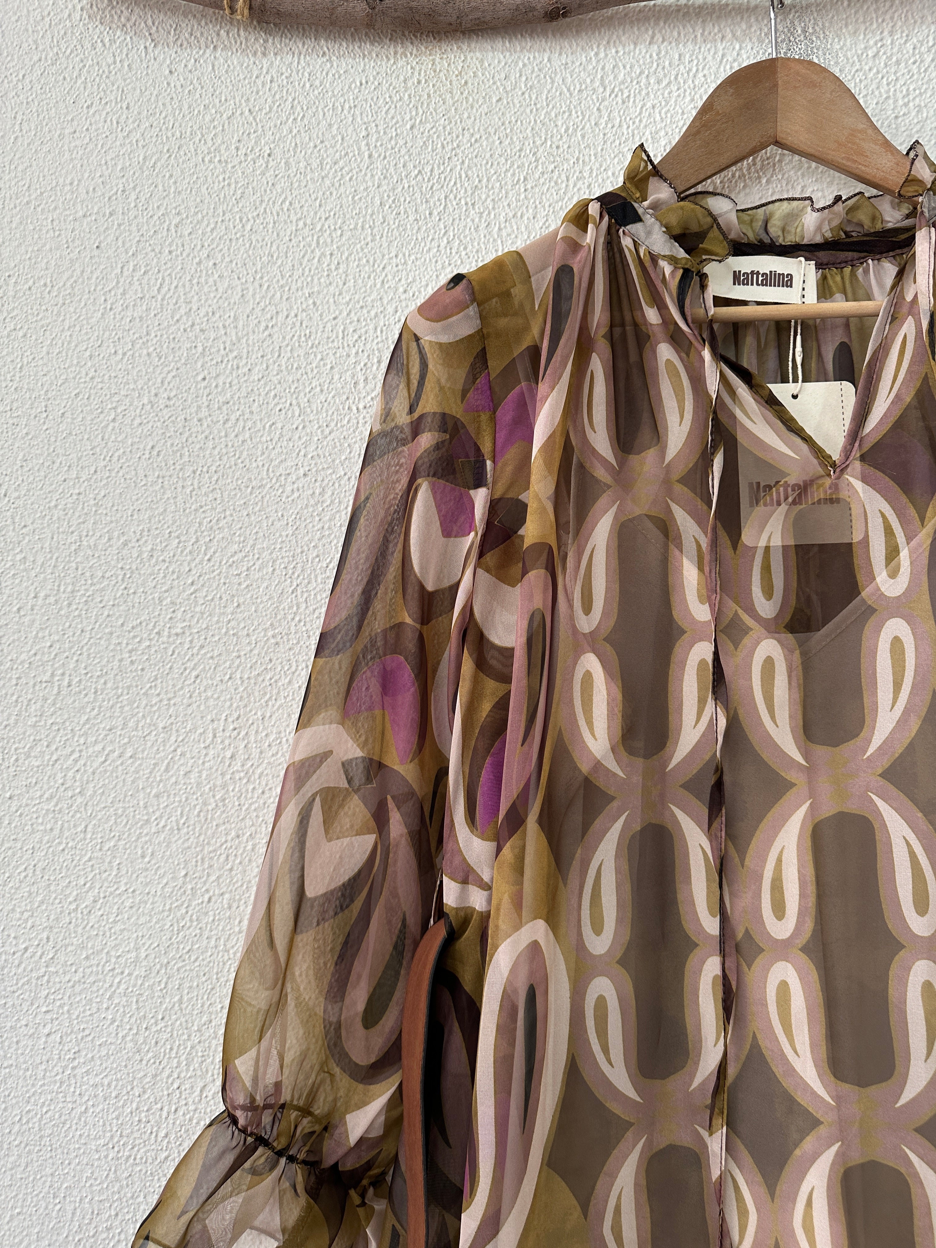 Vestido em chiffon c/ cinto ELEGANCE