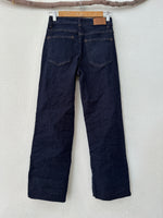 Load image in the gallery viewer,Calças denim bordadas SHILOH
