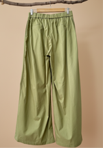 Load image in the gallery viewer,Pantalonas c/ pregas POTTERY
