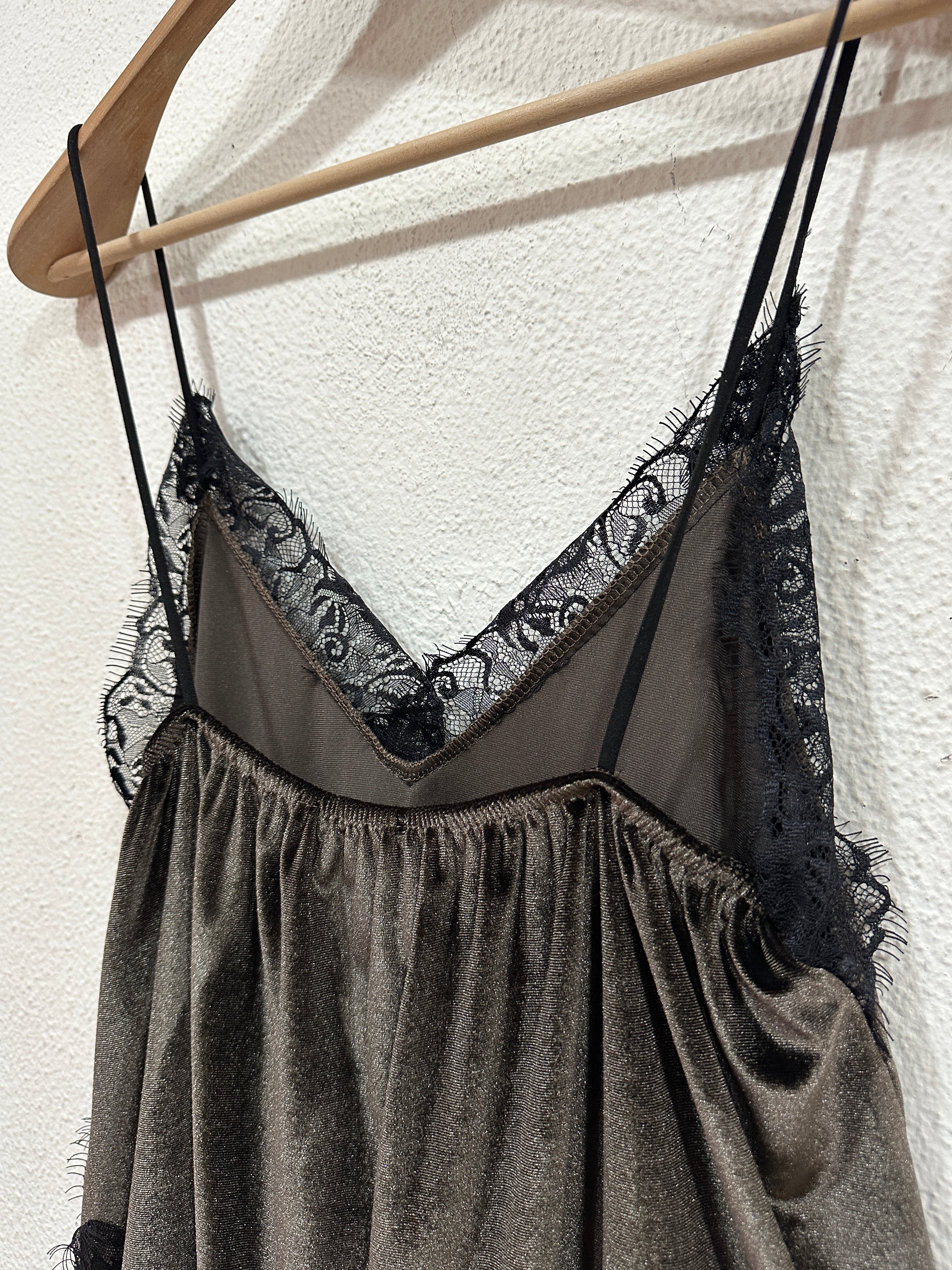 Top em veludo cristal c/renda AMETHYST