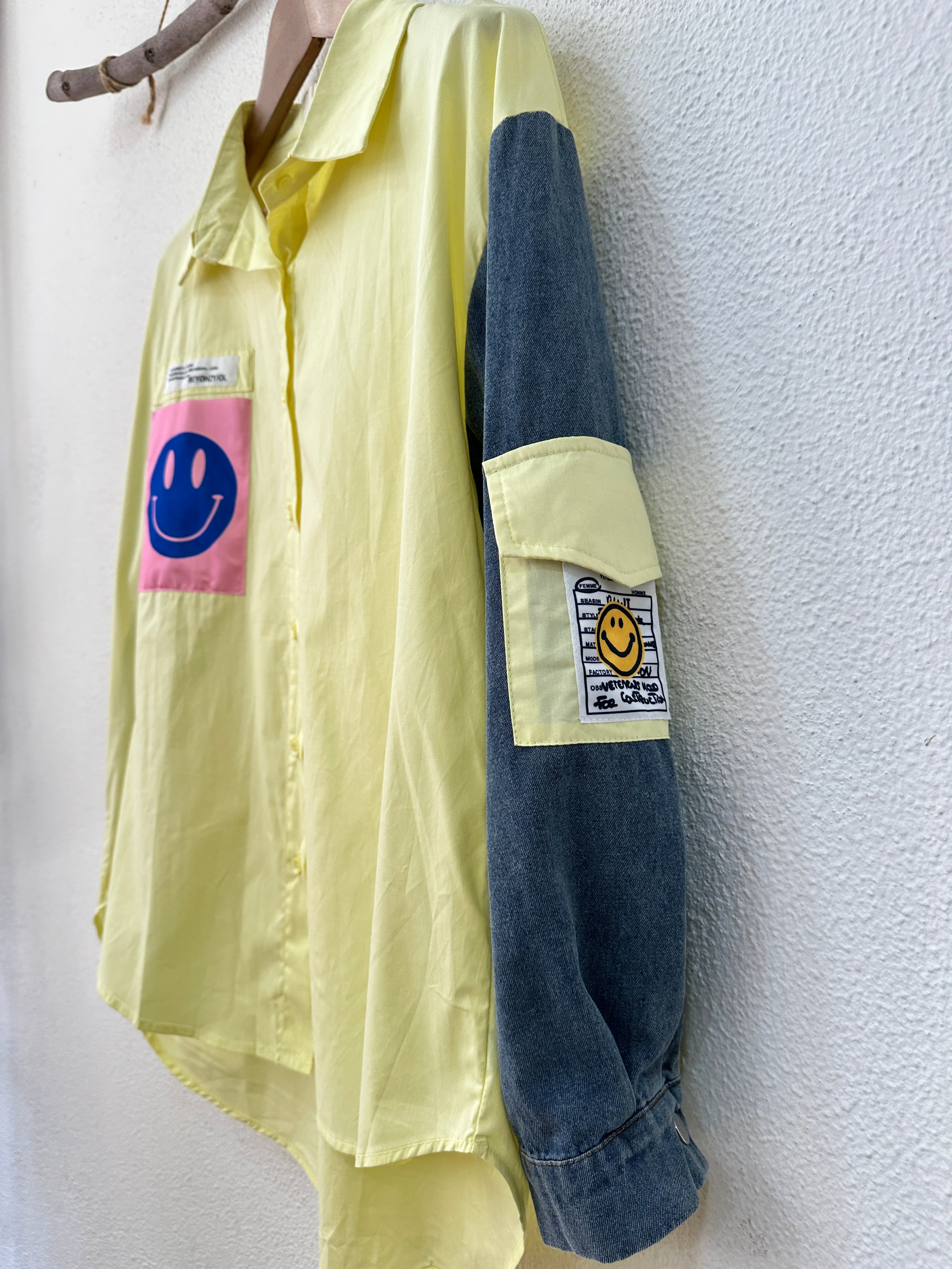 Camisa oversize c/manga em denim SMILEY