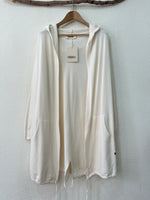 Load image in the gallery viewer,Casaco em malha fina c/ capuz FROSTY
