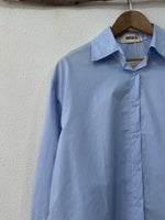 Load image in the gallery viewer,Camisa oversize em algodão ICY
