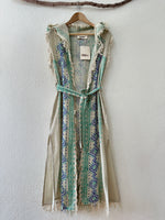 Carregar imagem no visualizador da galeria, Colete em algodão rústico c/ capuz SATI
