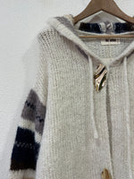 Carregar imagem no visualizador da galeria, Casaco de malha c/ capuz ALASKA
