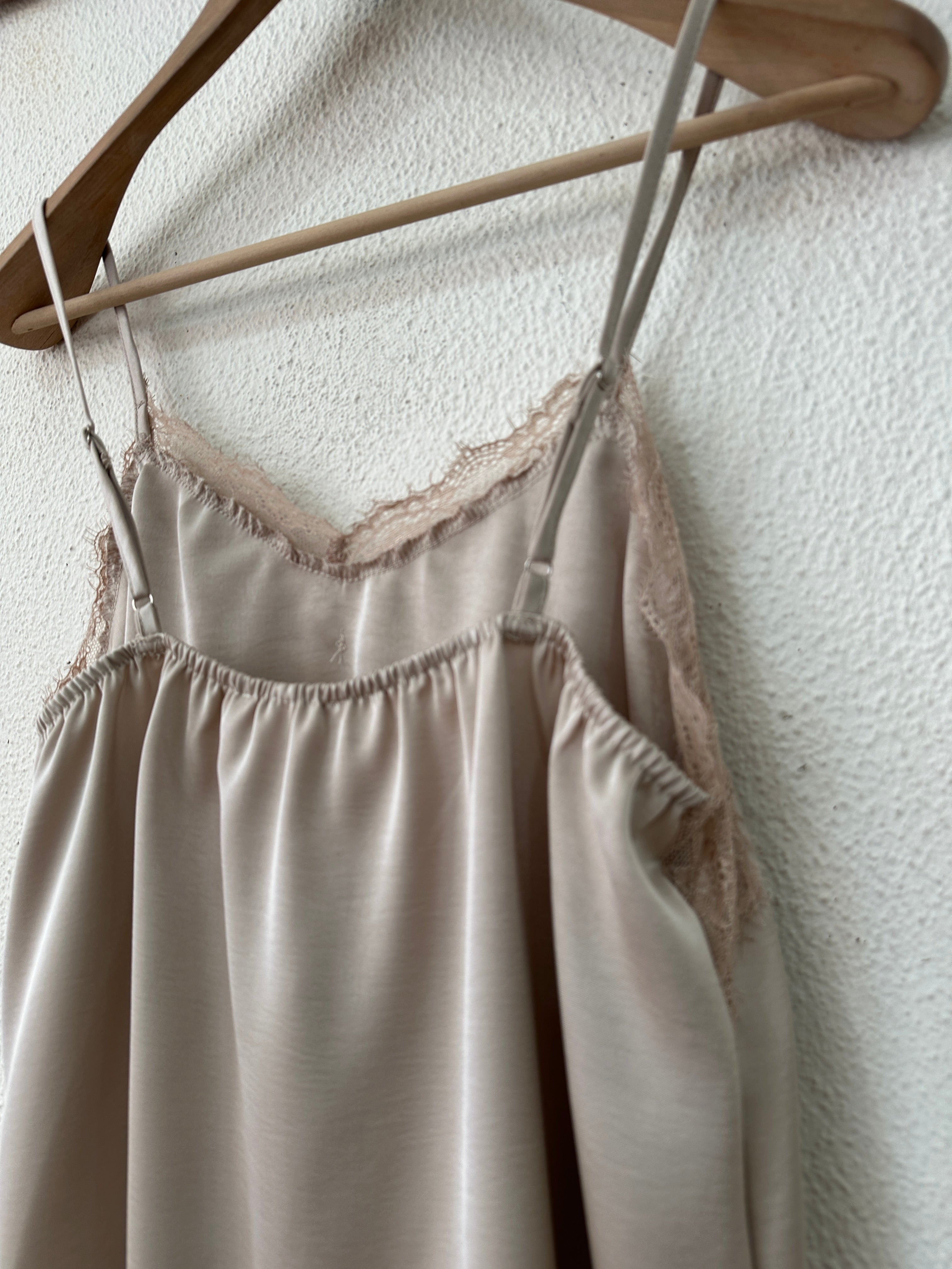 Top acetinado c/ renda JENNIFER