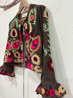Load image in the gallery viewer,Casaco curto em veludo bordado GAYATRI
