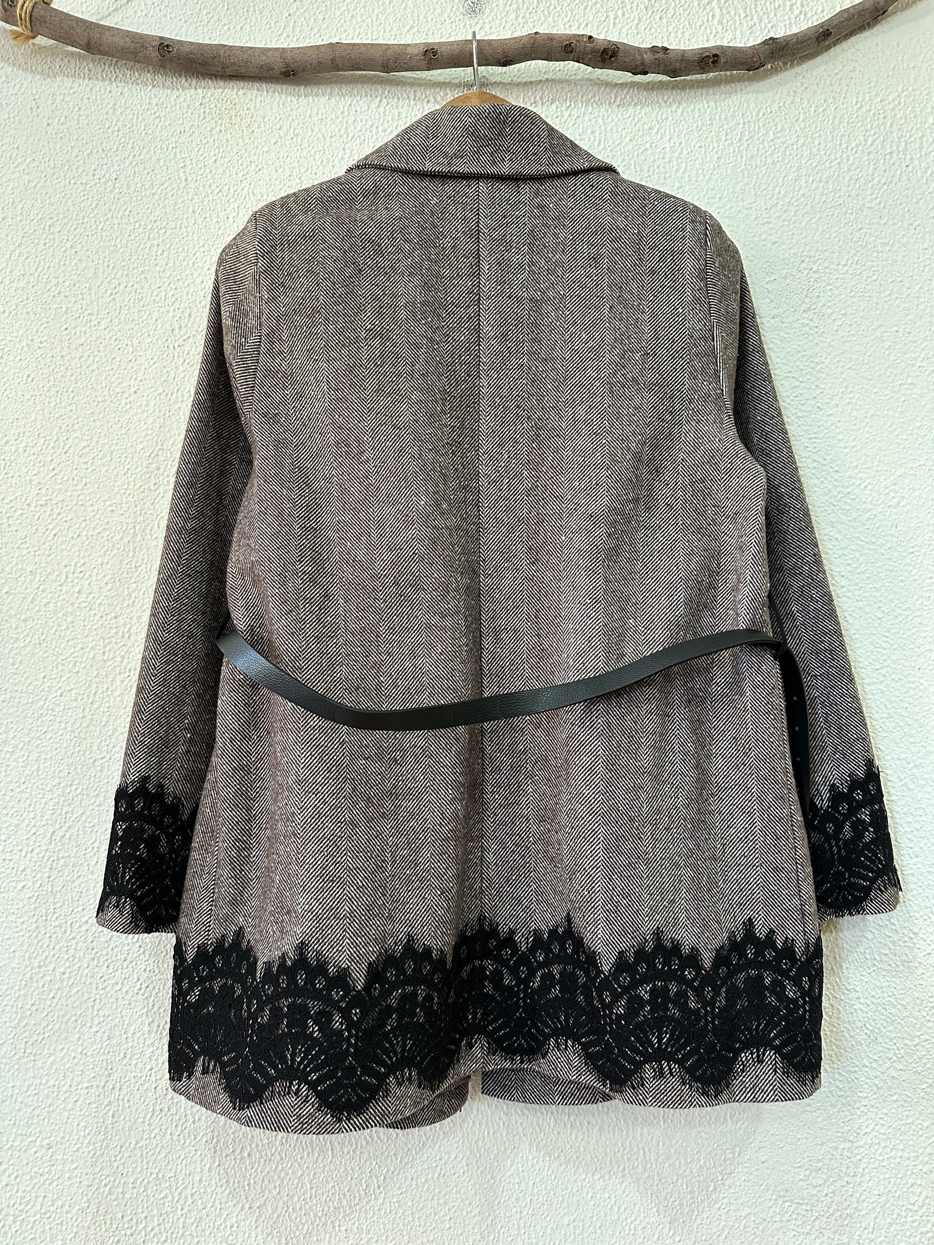 Blazer em fazenda espinhada c/ renda STRACCIATELLA