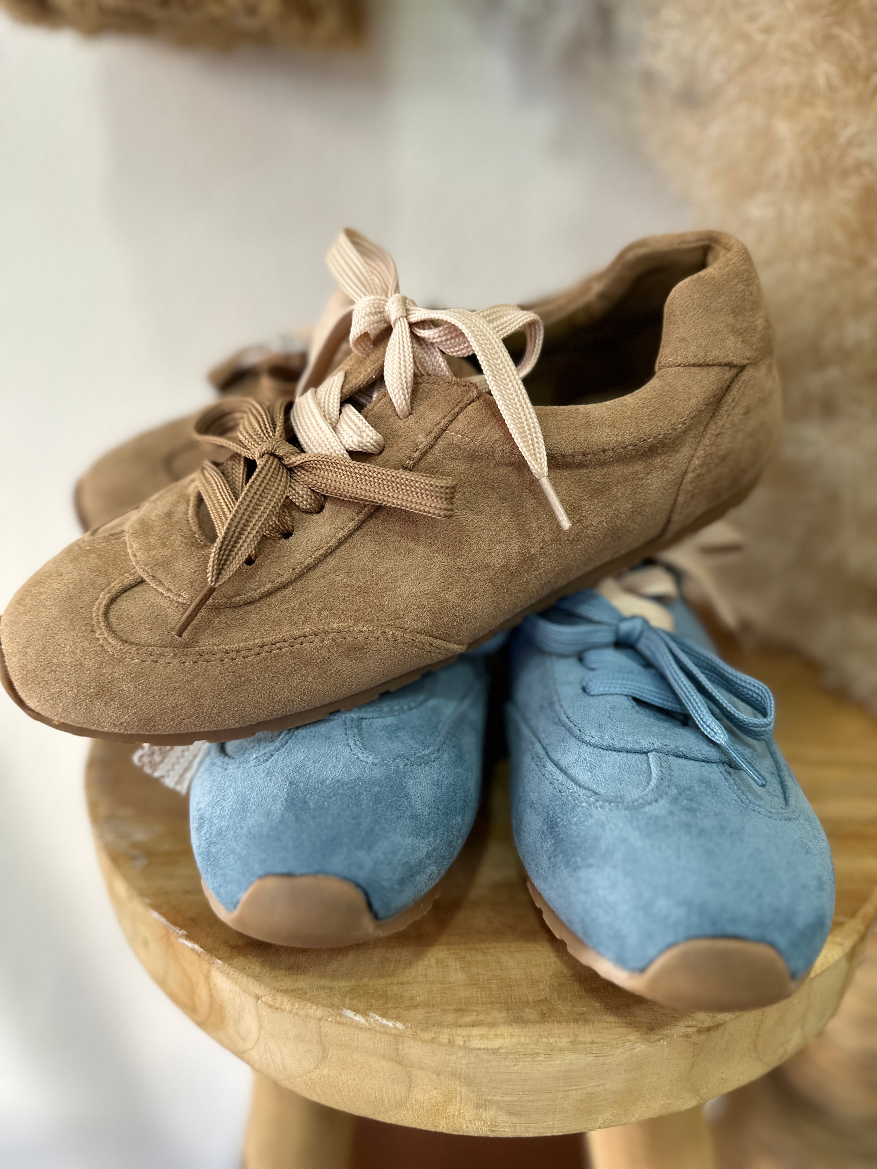 Ténis c/aplicações LILIBETH