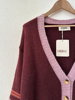 Load image in the gallery viewer,Casaco de malha c/ detalhe de franjas GIFT
