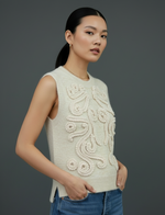 Carregar imagem no visualizador da galeria, Colete de malha c/ aplicações MALORY
