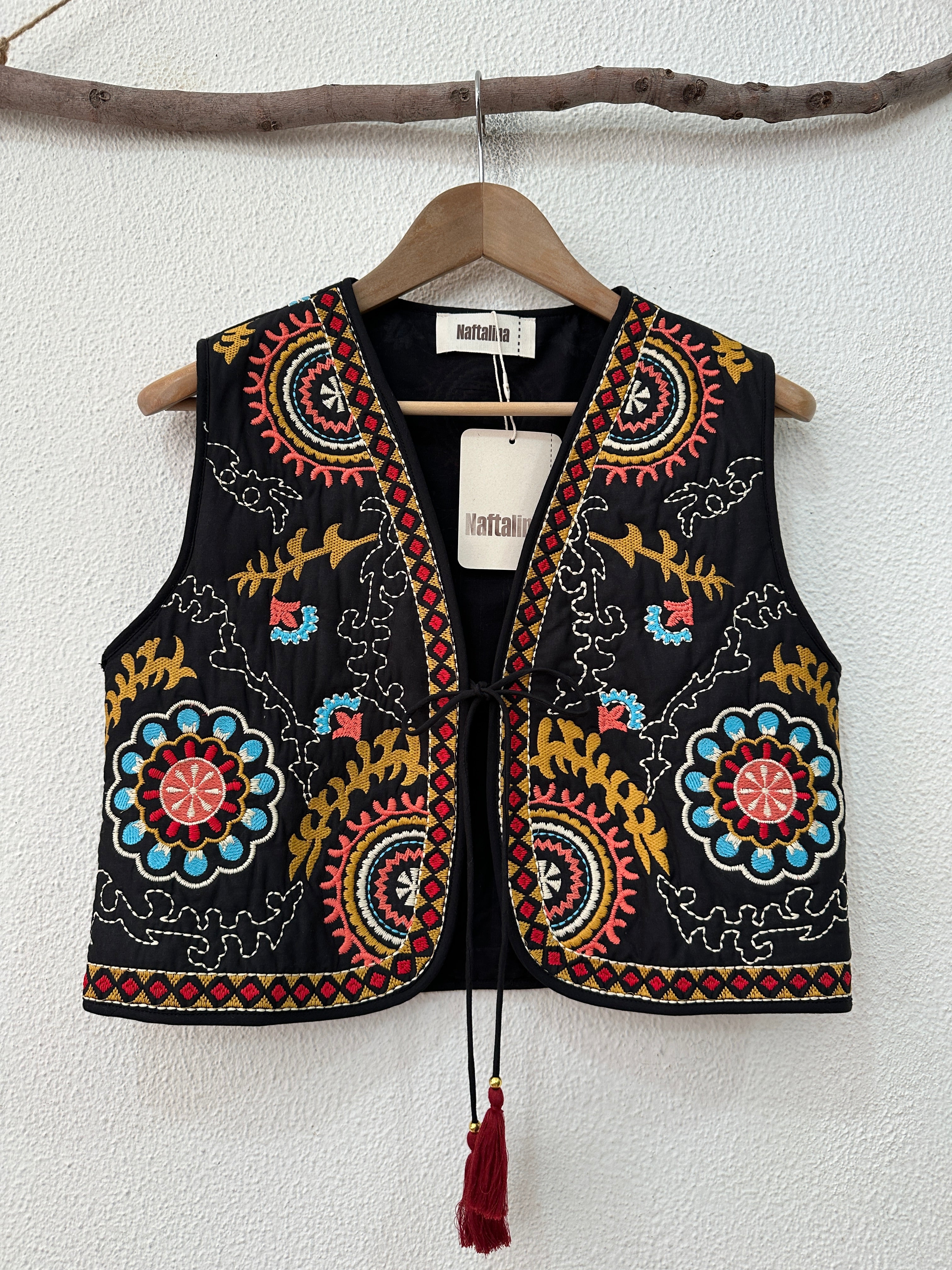 Colete acolchoado bordado ELARA