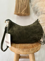 Carregar imagem no visualizador da galeria, Mala em camurça c/franjas GÉNOVA
