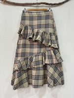 Carica l&#39;immagine nel visualizzatore della galleria,Saia em flanela c/ folhos CAROL
