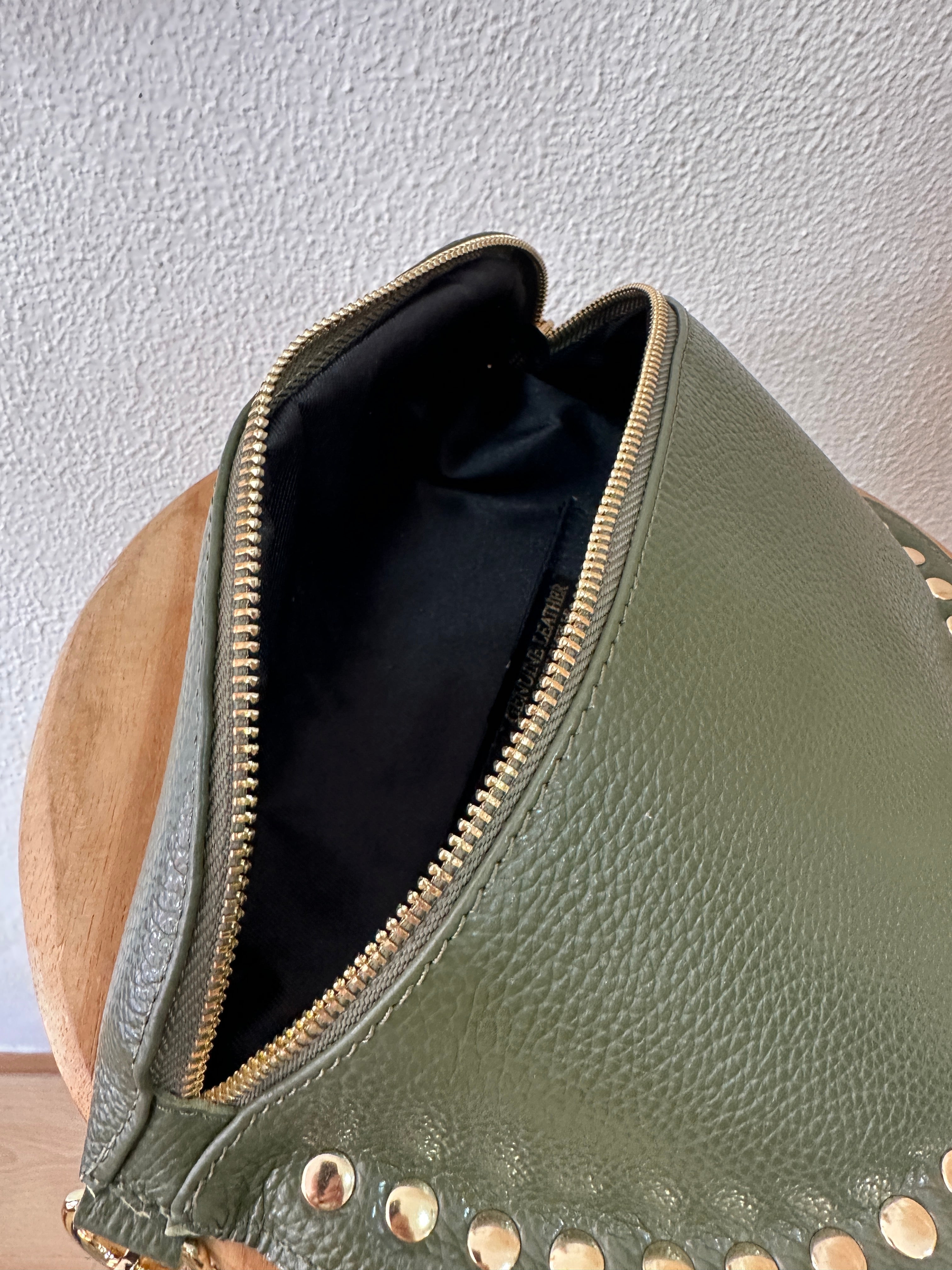 Bolsa crossbody em pele CYNTHIA