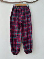 Load image in the gallery viewer,Calças bombachas c/ bolsos MIRIELLE
