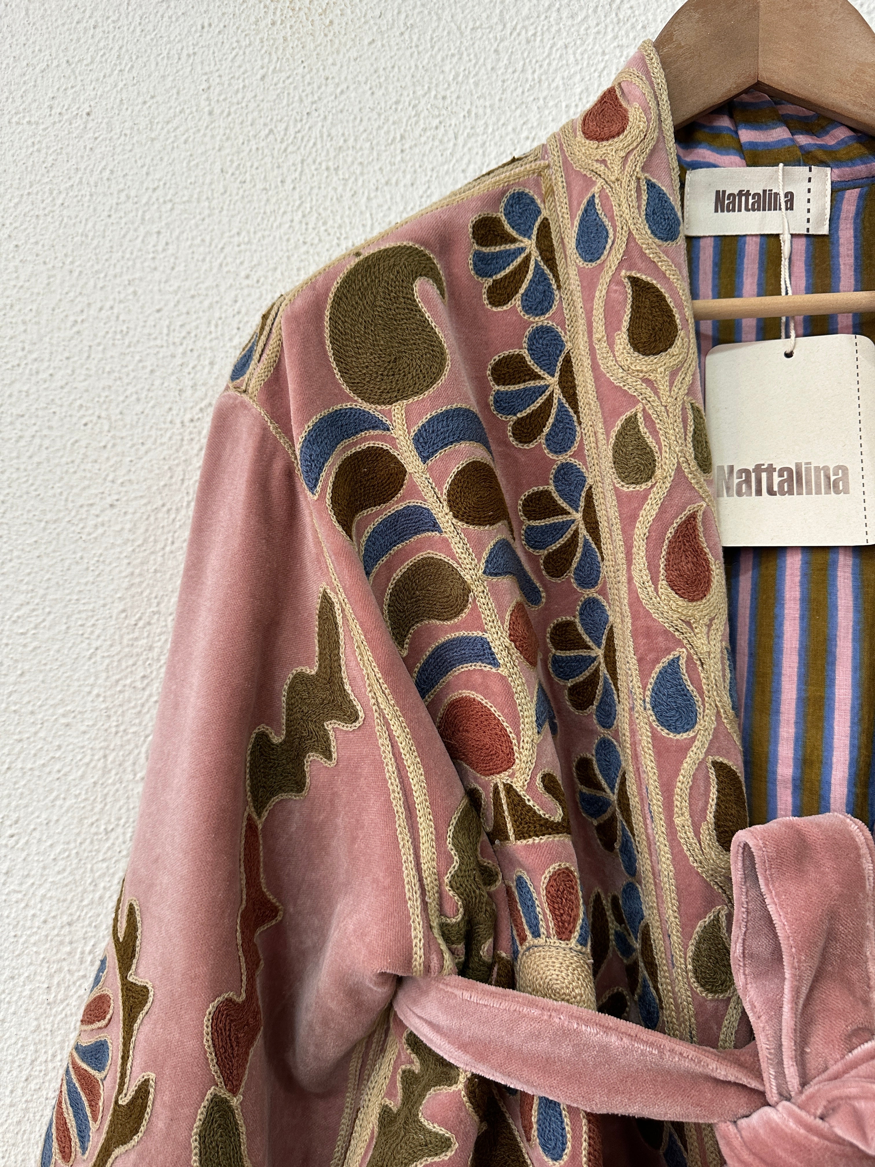 Kimono em veludo bordado RAHDA