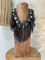 Load image in the gallery viewer,Colar curto c/franjas TERENA
