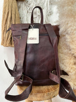 Carregar imagem no visualizador da galeria, Mochila em pele c/ bolsos exteriores MEMPHIS
