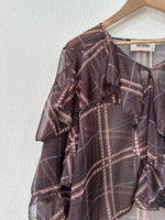 Load image in the gallery viewer,Blusa em chiffon c/folhos FLAY
