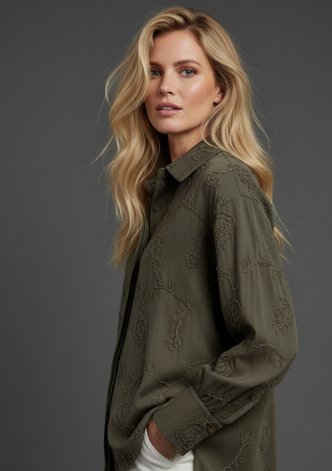 Camisa oversize c/ relevo bordado FOREST