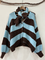 Load image in the gallery viewer,Casaco de malha c/ cachecol BUBBLY
