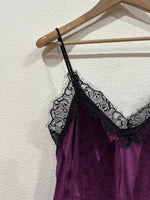 Load image in the gallery viewer,Top em veludo cristal c/renda AMETHYST
