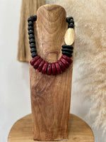 Load image in the gallery viewer,Colar curto GOMERA
