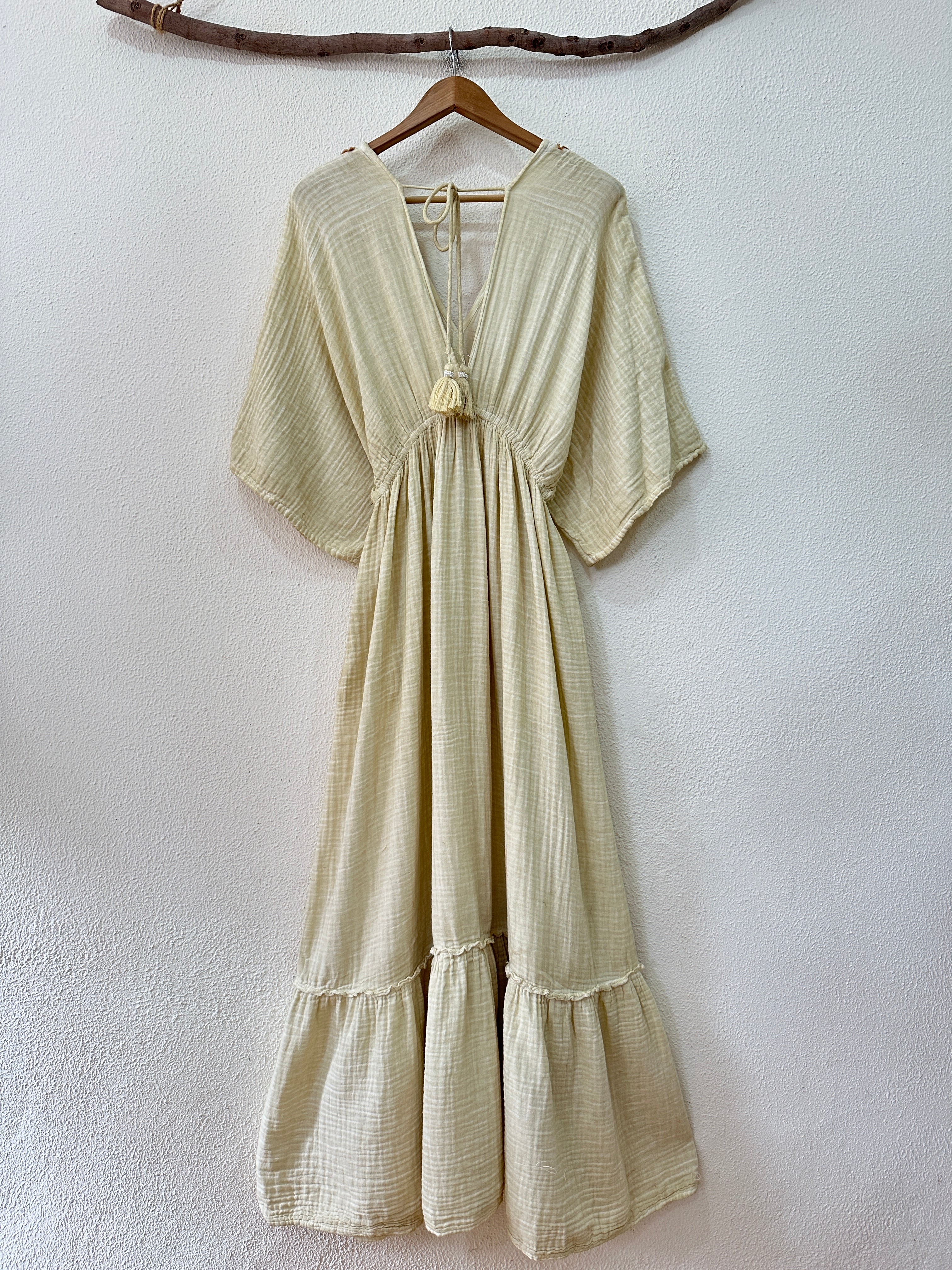 Vestido em algodão rústico c/ bolsos e mangas kimono  DESERT