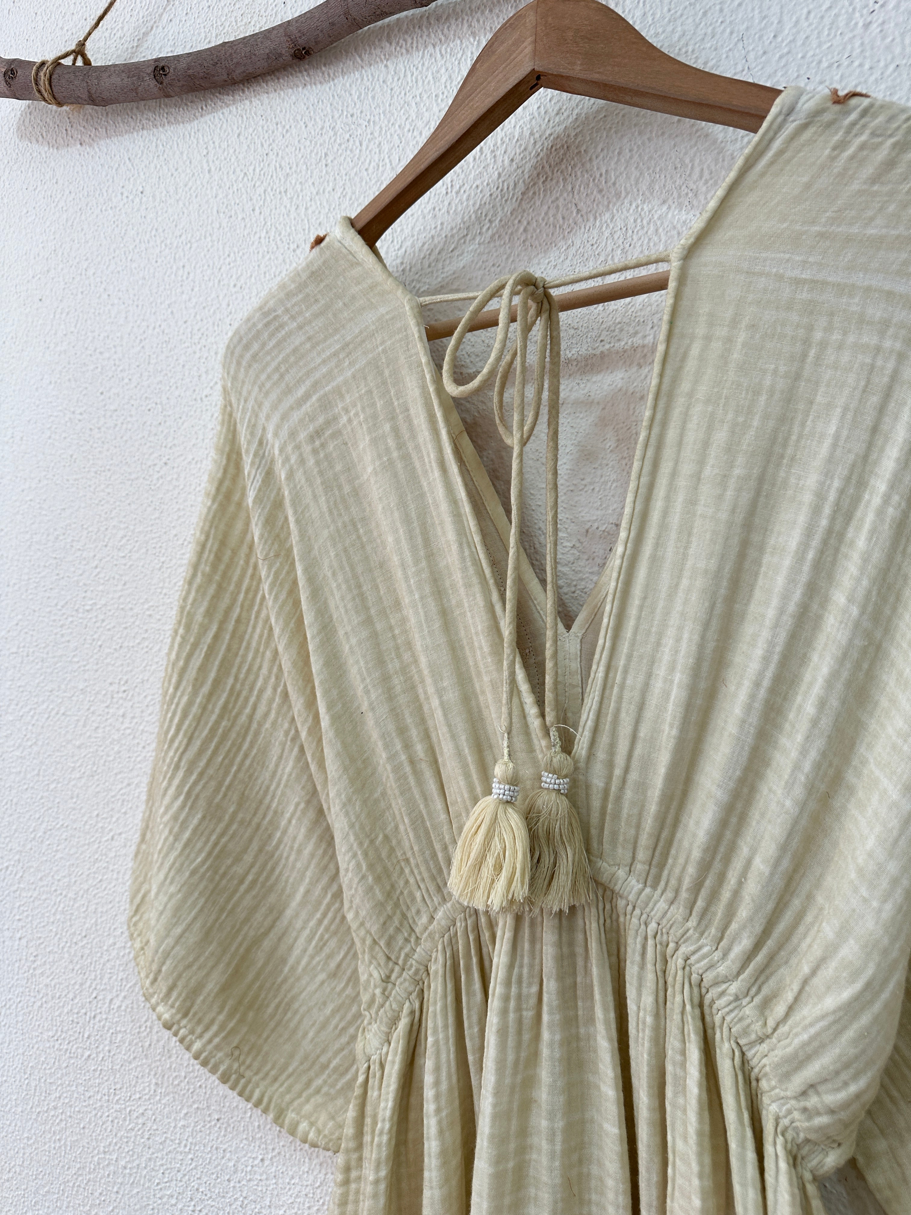 Vestido em algodão rústico c/ bolsos e mangas kimono  DESERT