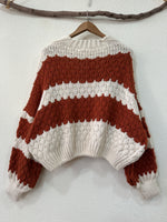 Load image in the gallery viewer,Casaco de malha oversize PAPRIKA
