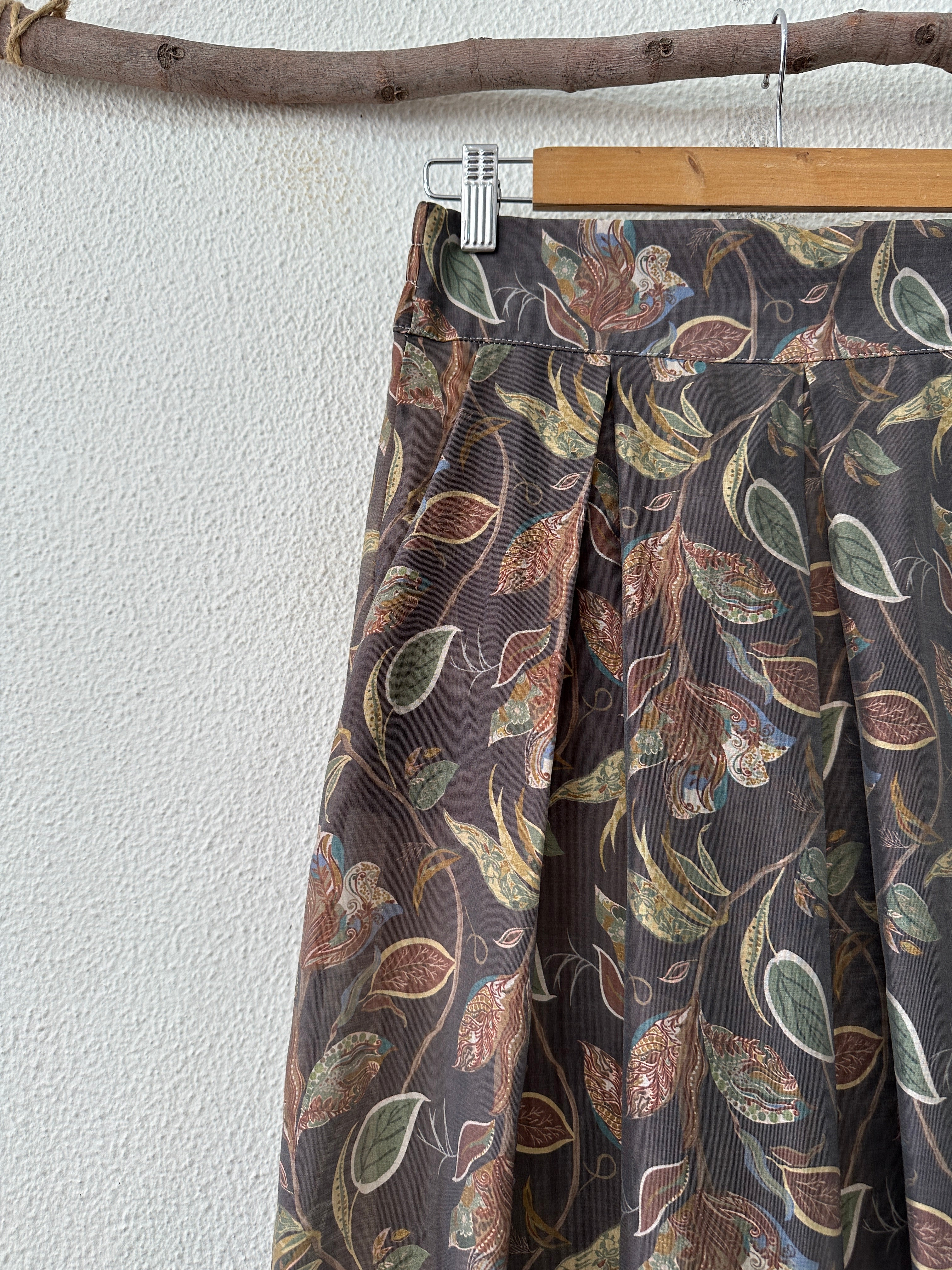 Saia fluida c/ forro BETTY