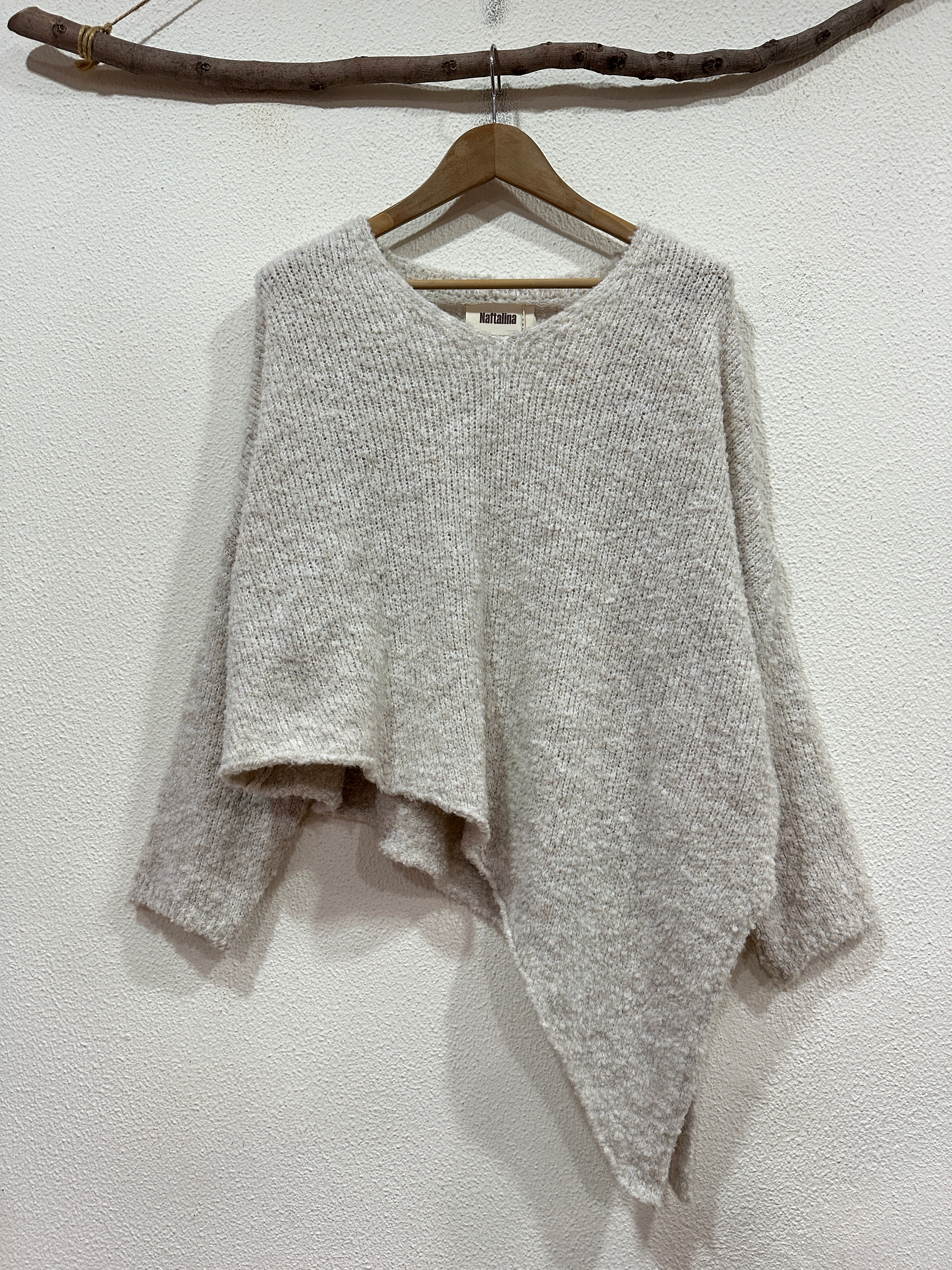 Camisola de malha oversise assimétrica YOLANDA