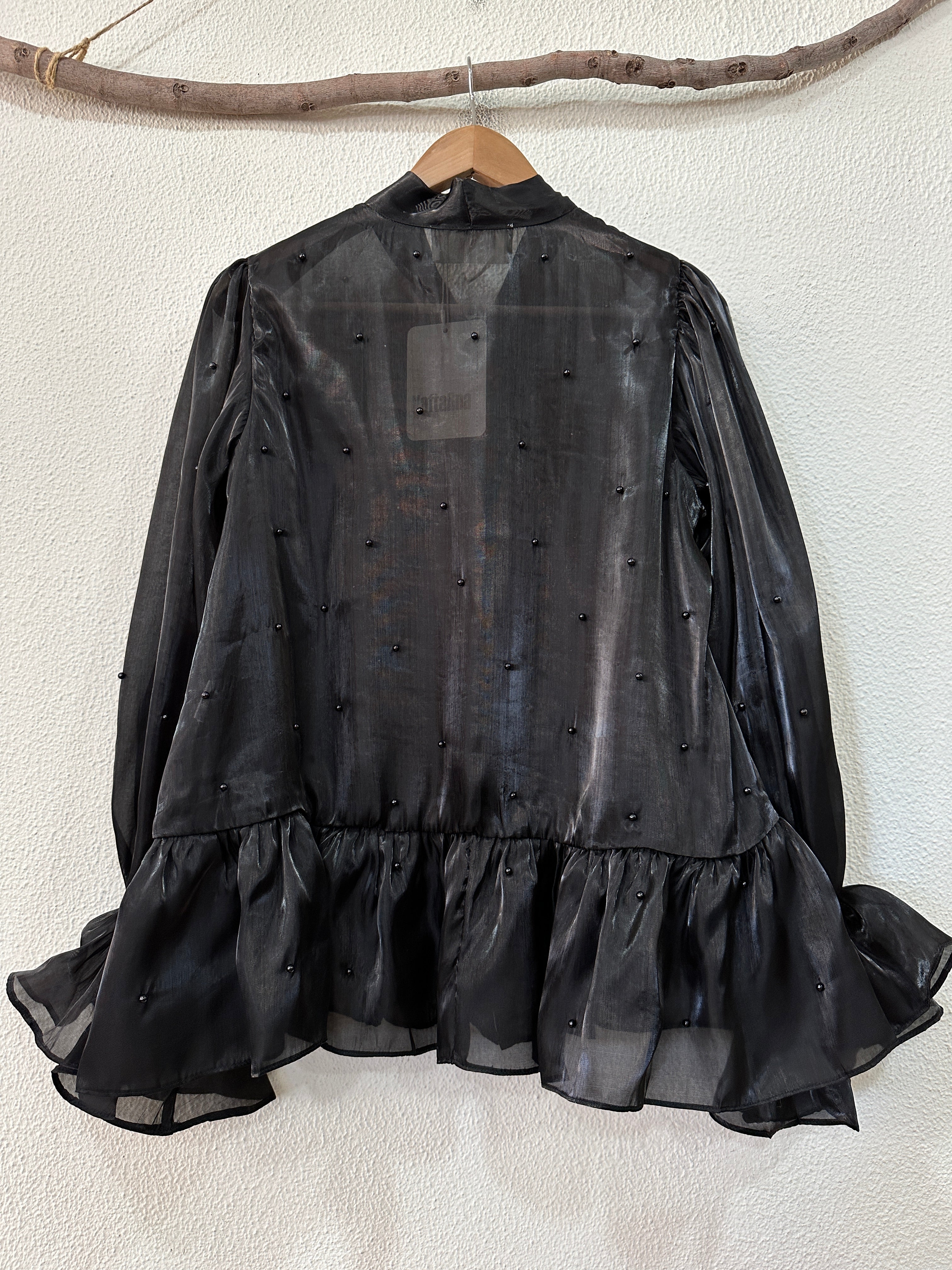 Camisa em chiffon c/laçada BLACK PEARL