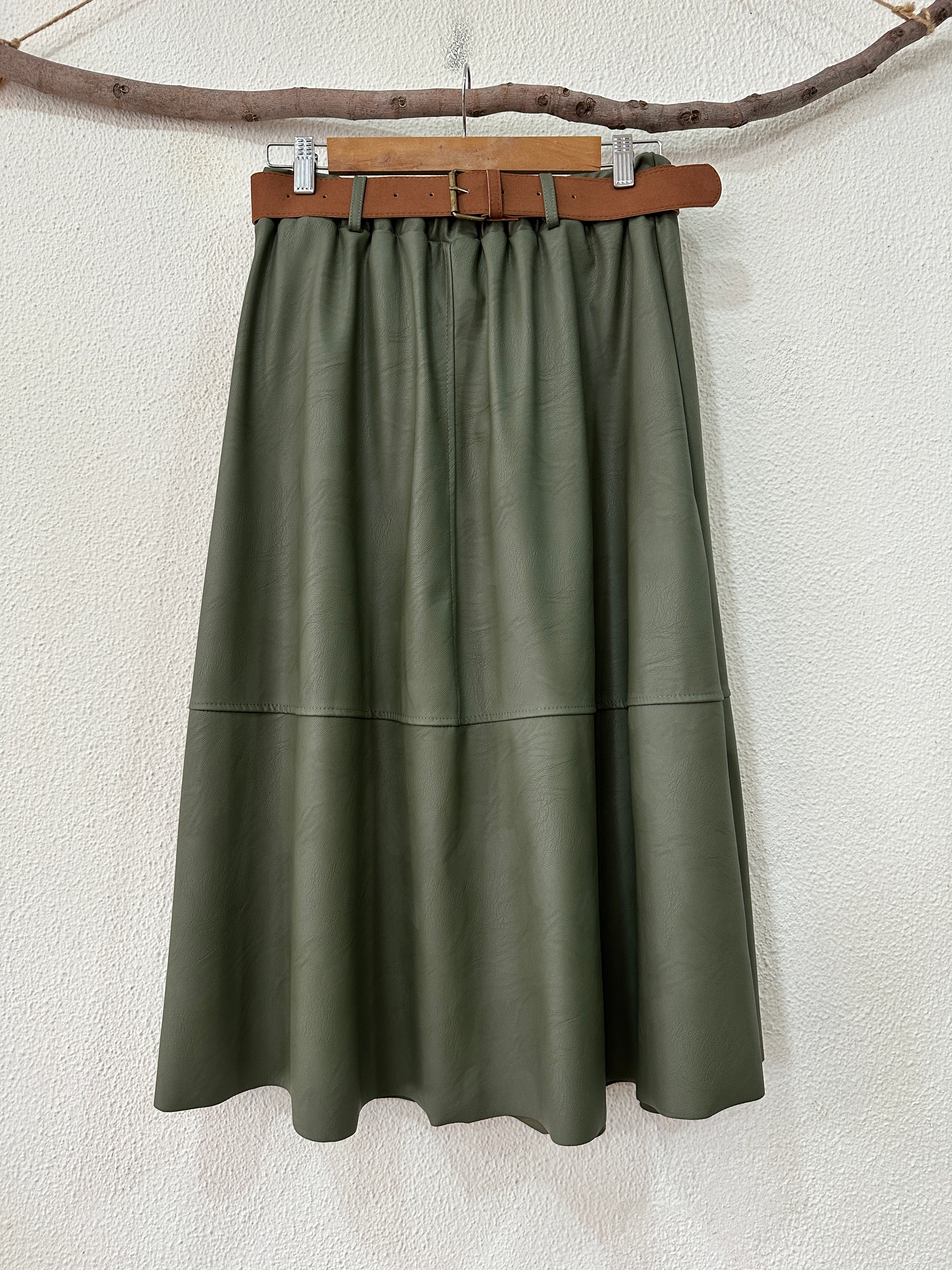 Saia em ecopele c/cinto RUTH