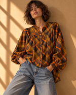 Load image in the gallery viewer,Camisa oversize em algodão PUMPKIN
