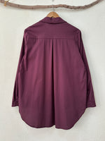 Load image in the gallery viewer,Camisa regular fit assimétrica BASIC
