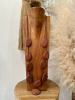 Load image in the gallery viewer,Colar comprido em madeira FARGO
