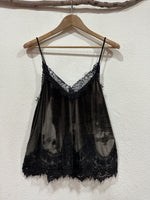 Load image in the gallery viewer,Top em veludo cristal c/renda AMETHYST
